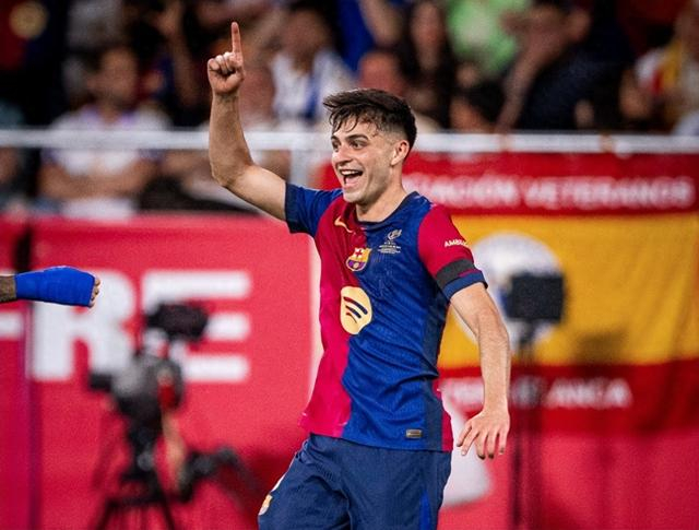 汤普森指出，阿尔特塔差点弄巧成拙，厄德高获得了球权