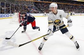 棒球界传奇“飞人”威利·梅斯于 2024 年 6 月逝世，全美体育界致哀